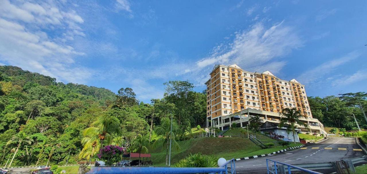 Hilltop Greenview Residence Batu Caves Selayang Esterno foto